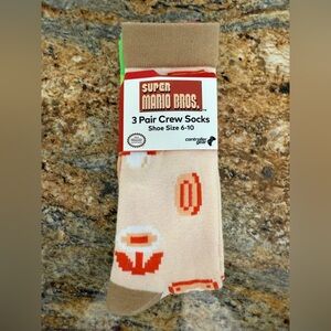 New Nintendo Super Mario Bro Tan Crew Socks - 3 Pair Pack